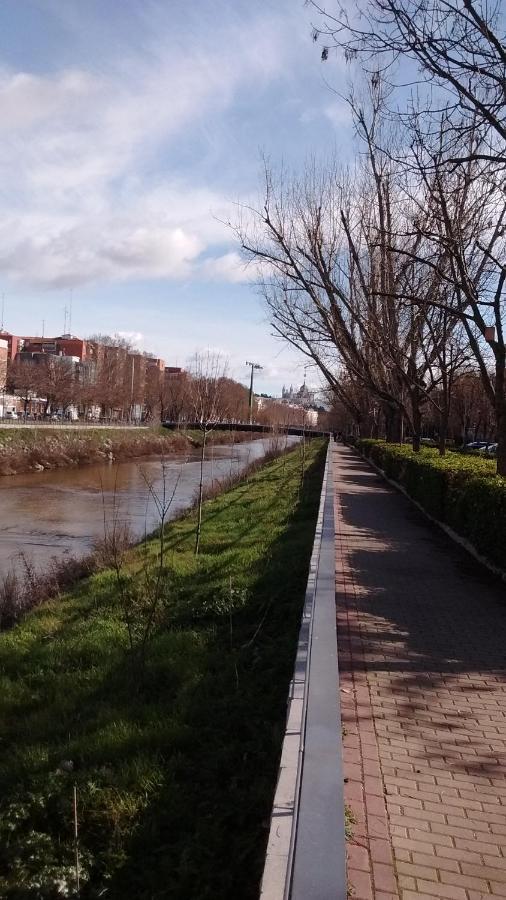 Appartement Apartamento "La Bombilla" à Madrid Extérieur photo